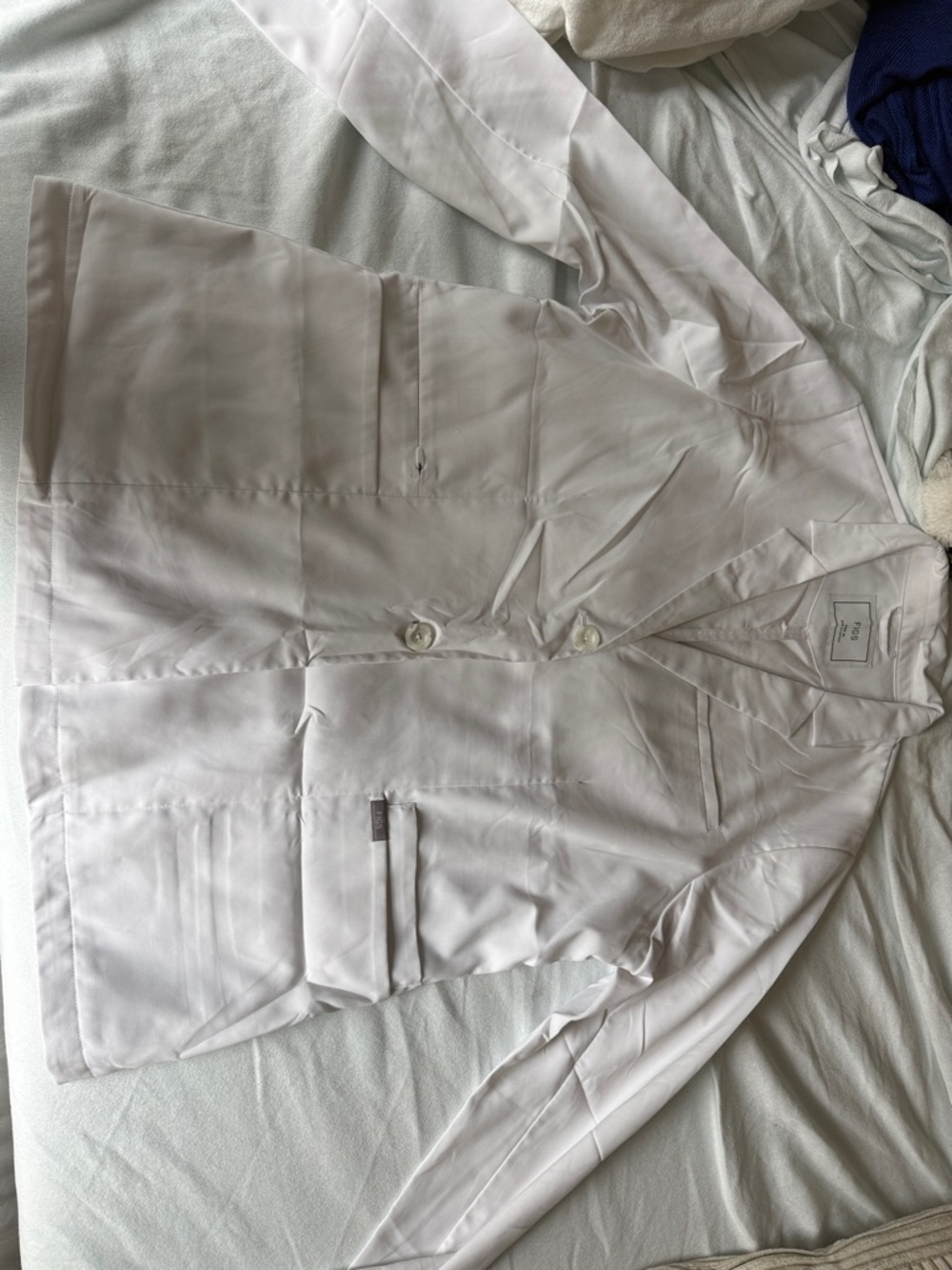 Figs Women's White Medical Scrub Blazer- Bellevue Slim Short Lab Coat